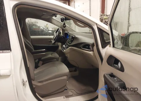 2017 Chrysler Pacifica Touring from USA, damaged, VIN 2C4RC1DG8HR720370